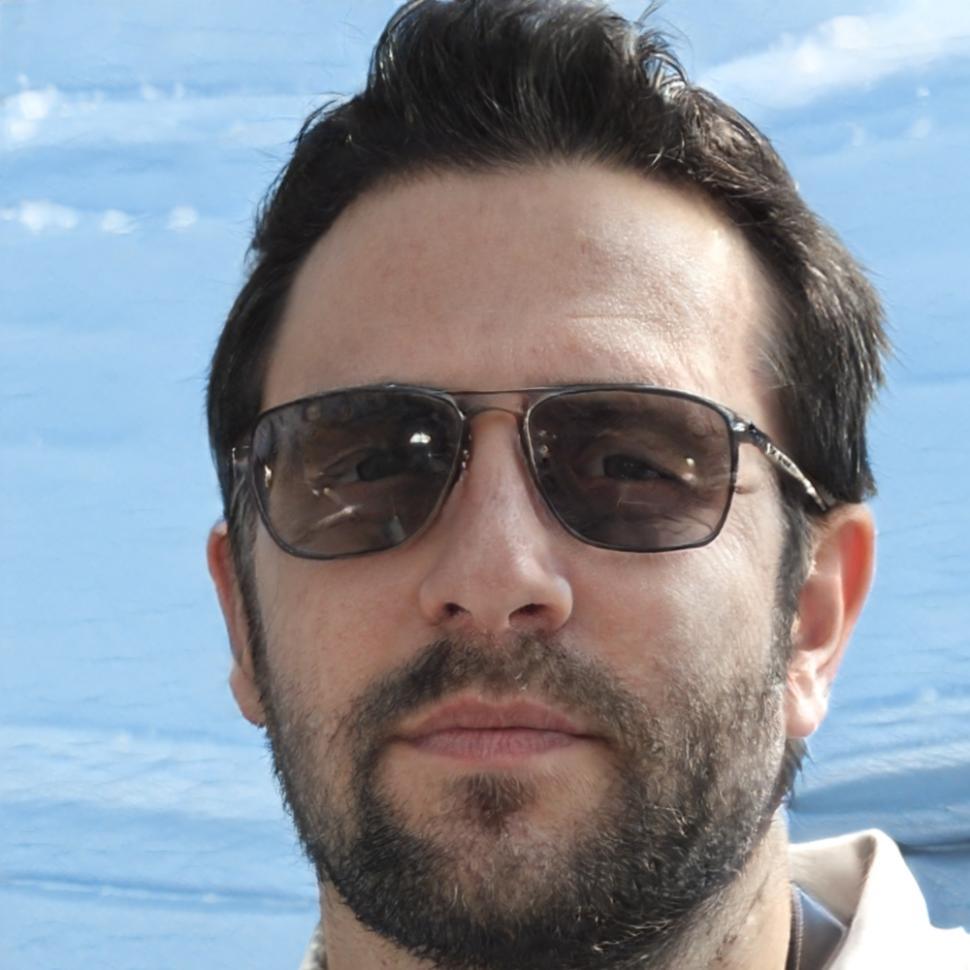 Rodrigo Vega, consultor empresarial